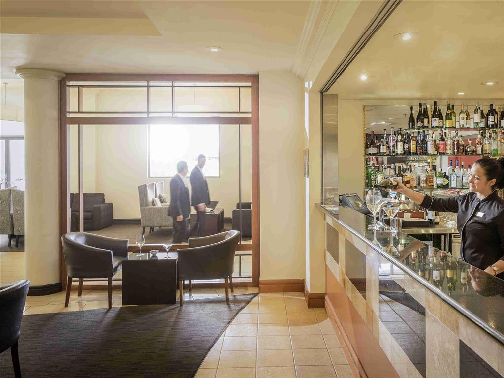 Visy Dior Hotel Baulkham Hills Exterior foto