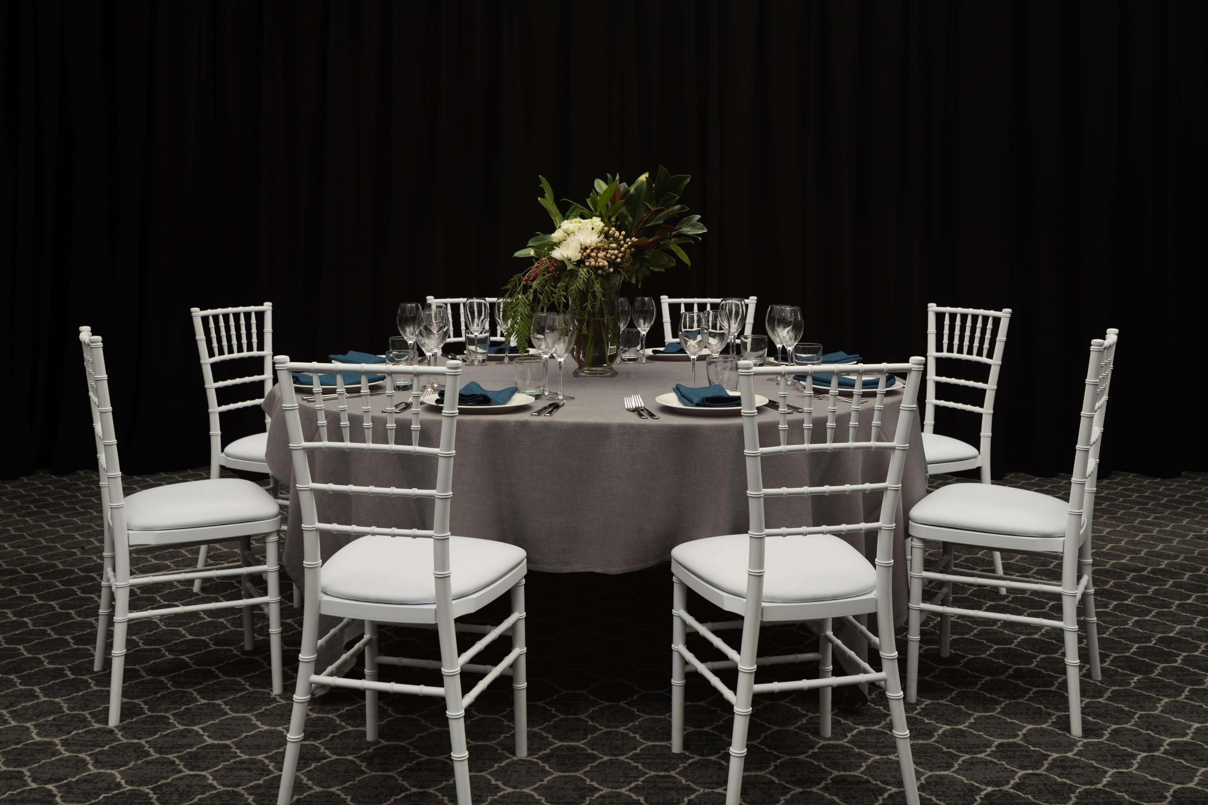 Visy Dior Hotel Baulkham Hills Exterior foto