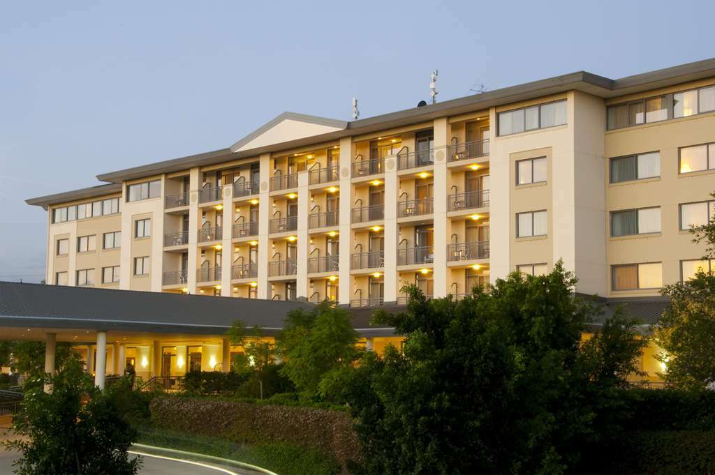 Visy Dior Hotel Baulkham Hills Exterior foto